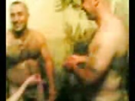 Ragazza ebano con culo tatuato doppia penetrazione da ragazzi film italiani hot bianchi