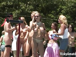 La signora elegante vuole il suo lungo johnson su per il italianhotscout suo grosso sedere rotondo, immediatamente